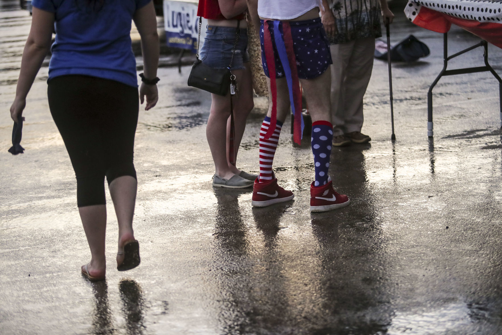 070419-mda-nws-redwhiteboom-035